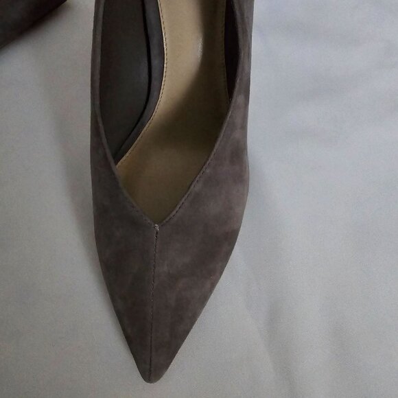 Vince Camuto Gray Pointed Toe Ankia Suede High Heel Pump Women's 8 ½ / 39 NWOB - Picture 5 of 11